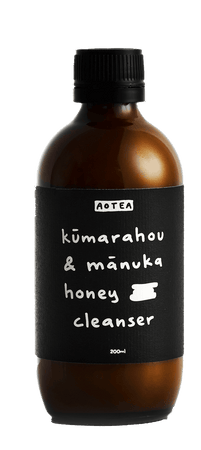 Aotea facial cleanser, Manuka honey cleanser, cream cleanser, NZ made skincare, glass packaging, waste-free, recyclable, re-useable, ohnatural, raaie, 